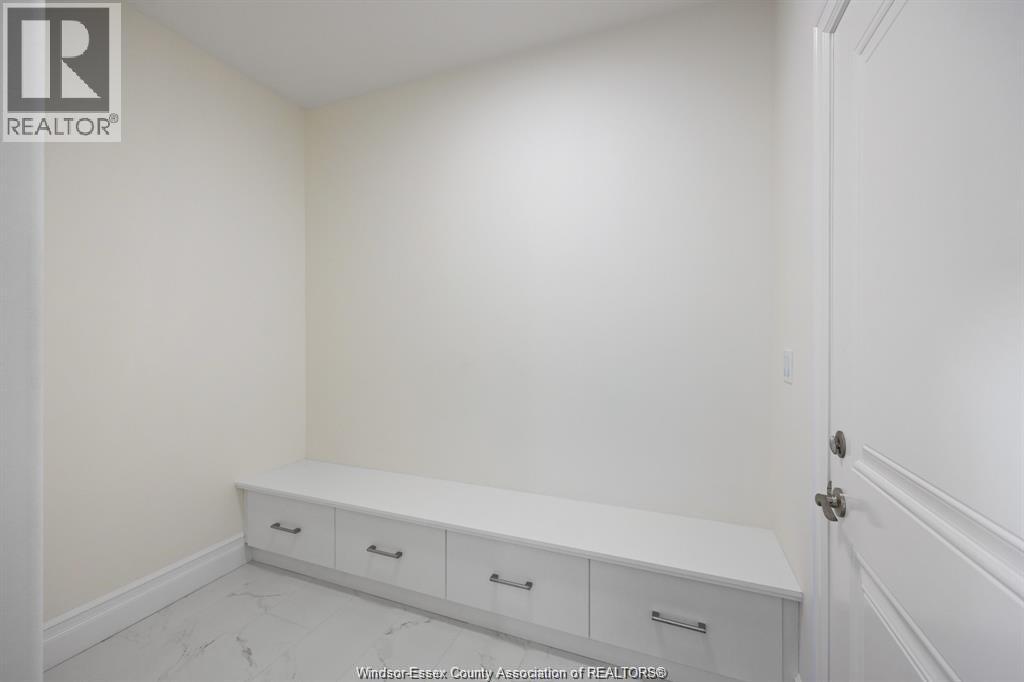 103 BAY STREET - Image 40