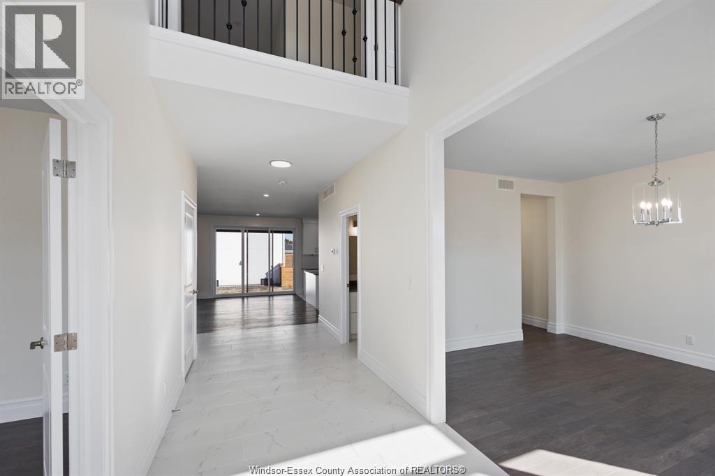 103 BAY STREET - 5