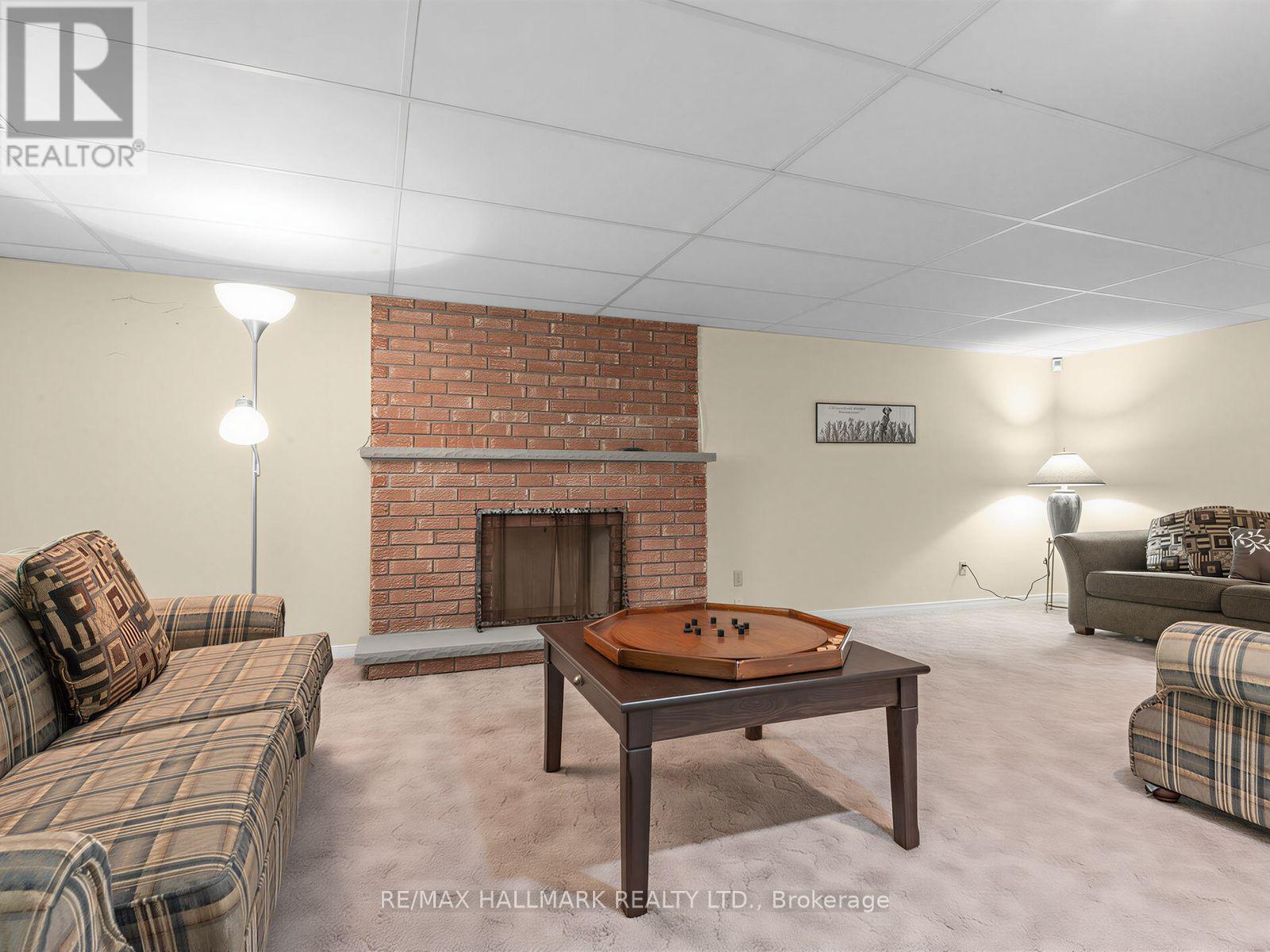 185 AURORA HEIGHTS DRIVE - Image 30