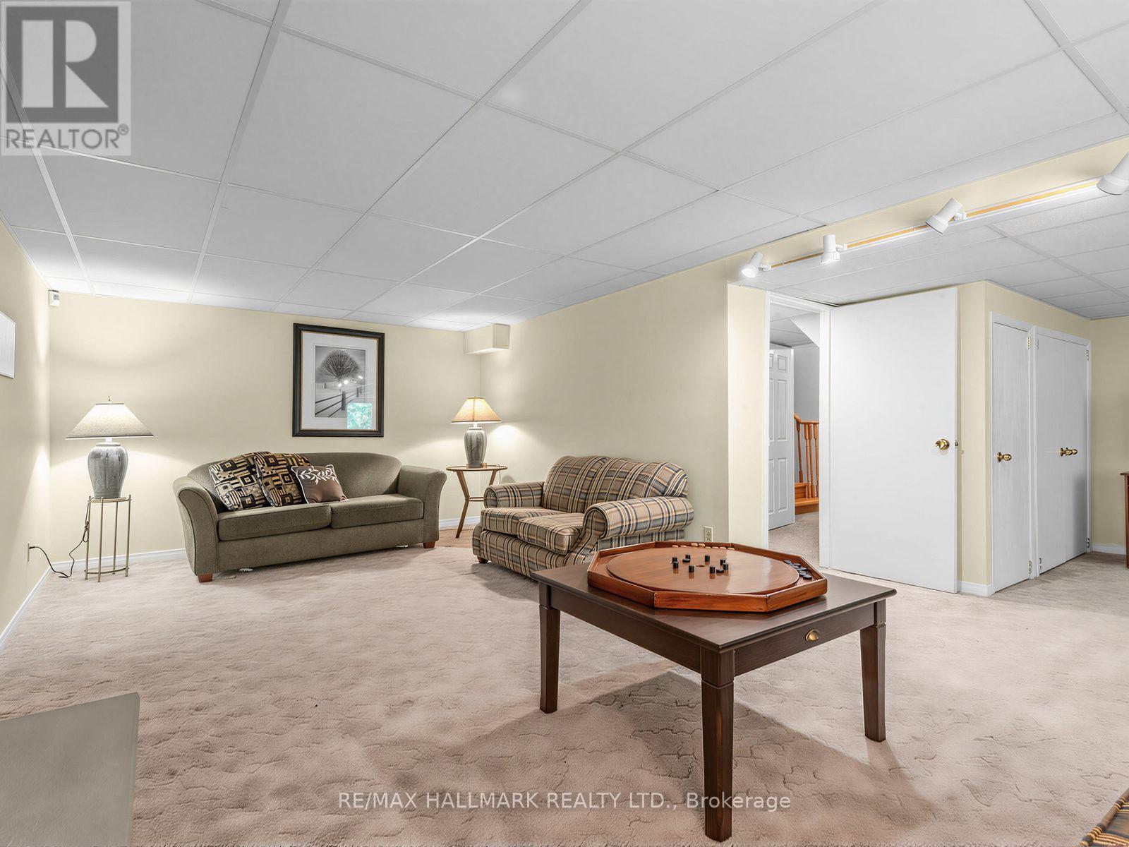 185 AURORA HEIGHTS DRIVE - Image 31
