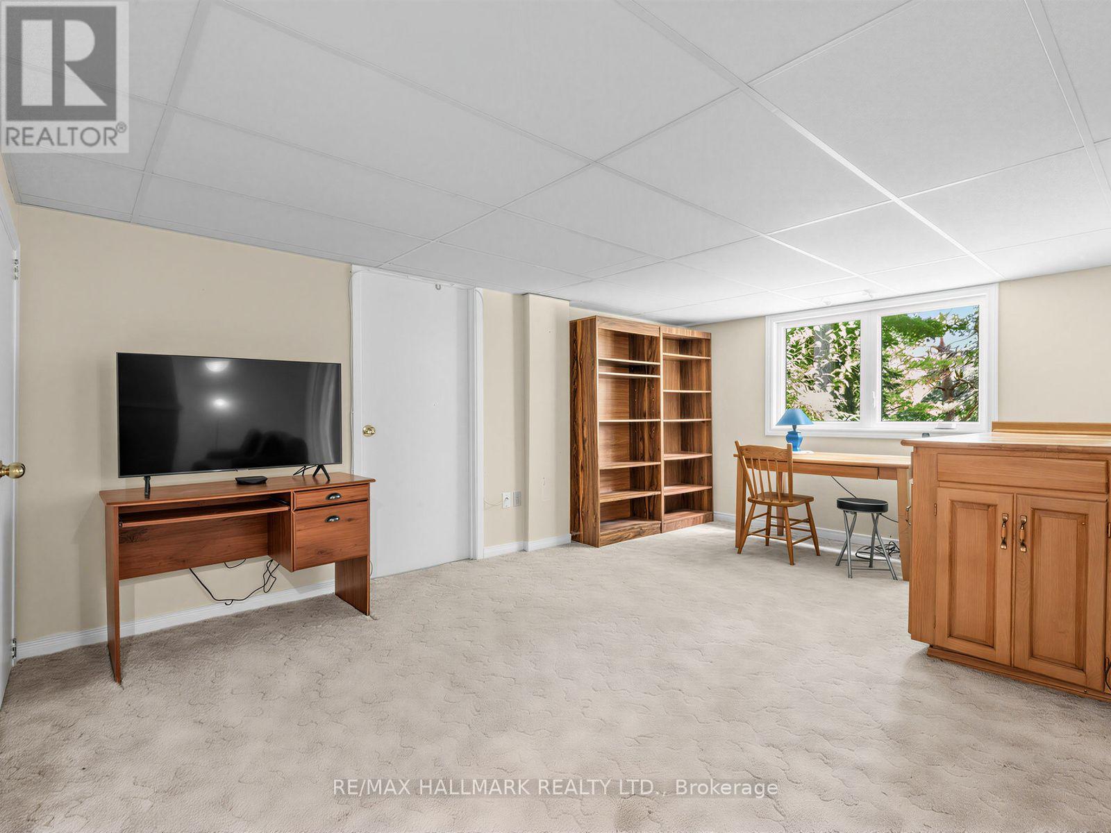 185 AURORA HEIGHTS DRIVE - Image 33