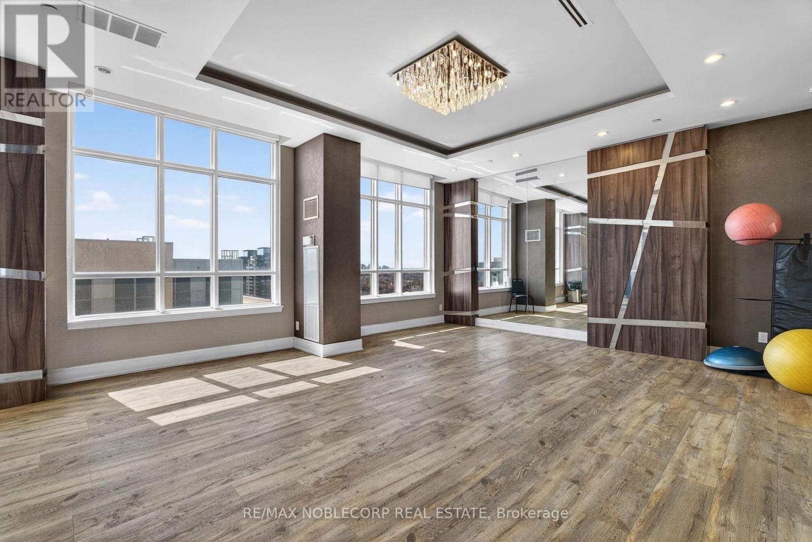 #102SE 9199 YONGE STREET N - Image 33
