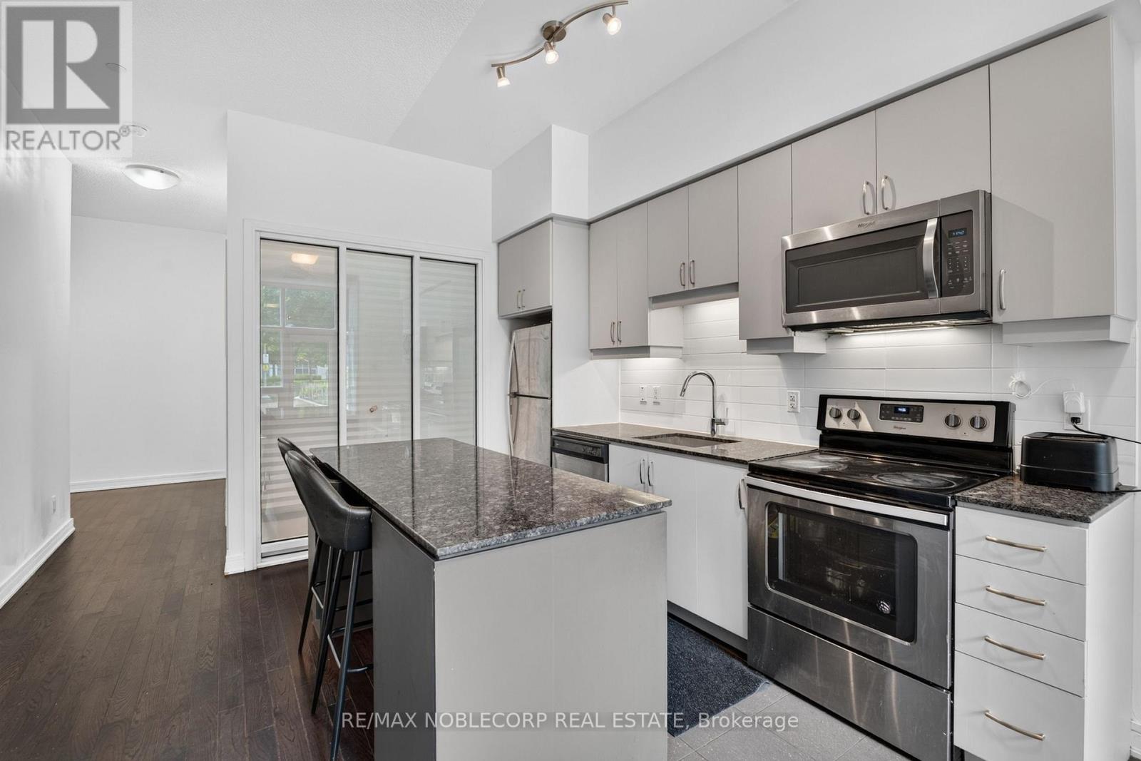 #102SE 9199 YONGE STREET N - Image 7