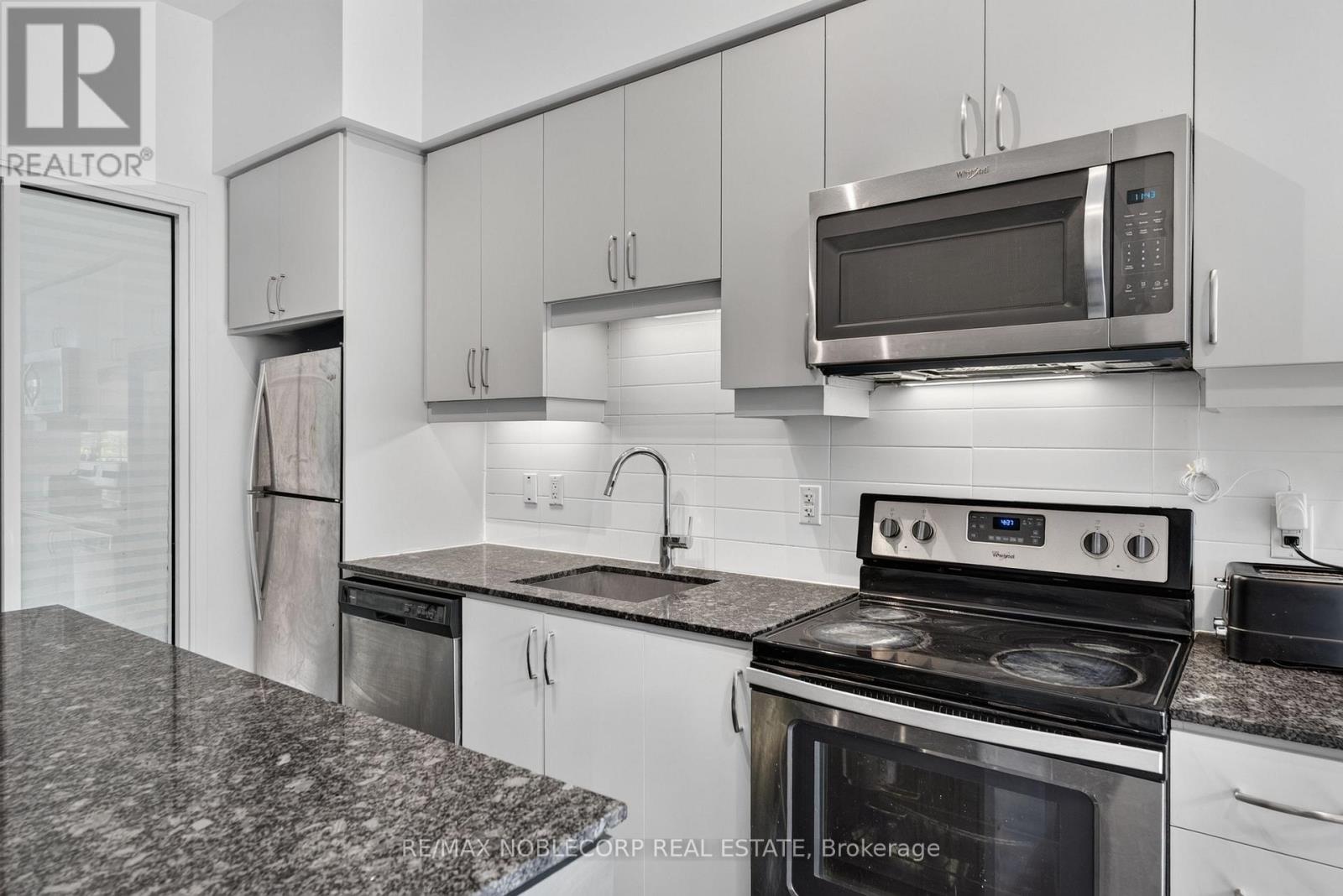 #102SE 9199 YONGE STREET N - Image 9