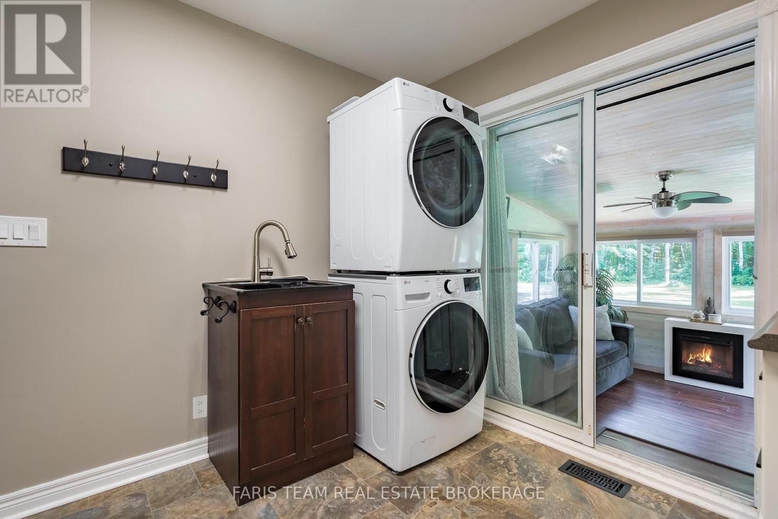 1765 FLOS ROAD 4 W - Image 18