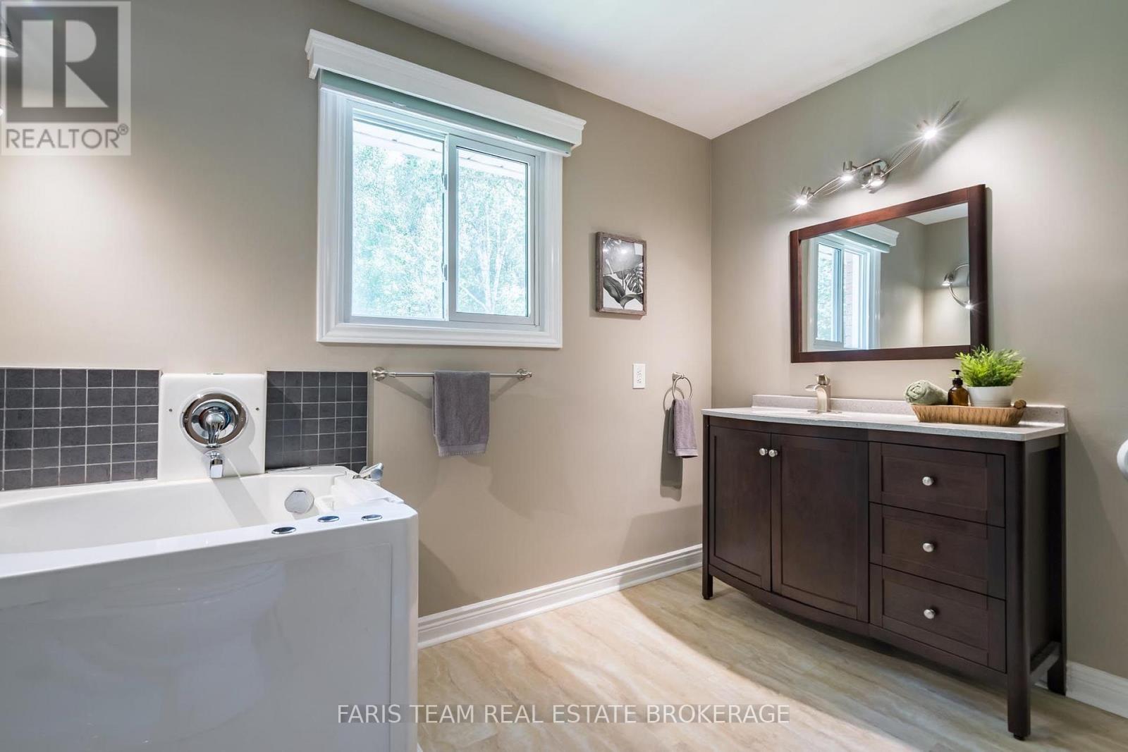 1765 FLOS ROAD 4 W - Image 25