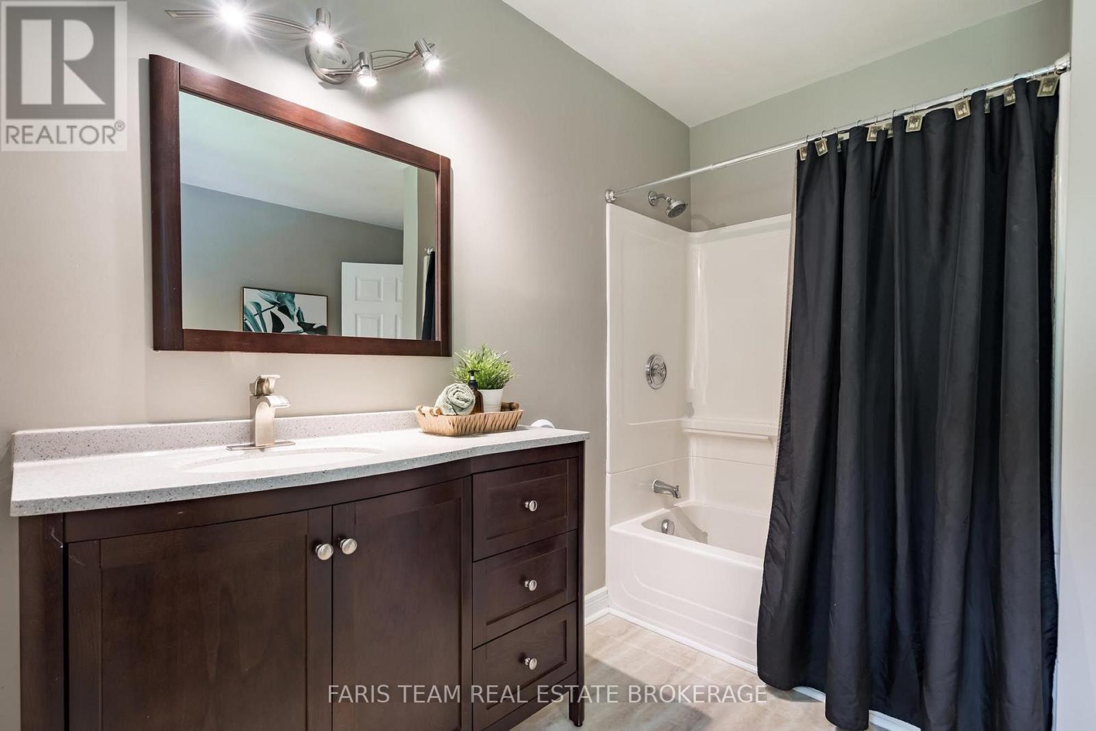 1765 FLOS ROAD 4 W - Image 26
