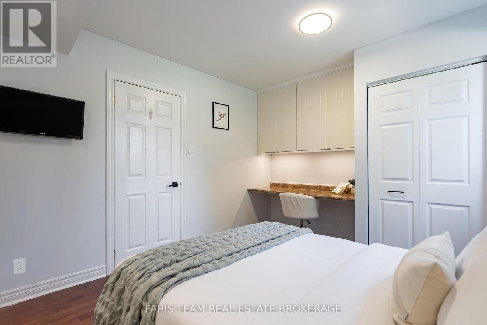 1765 FLOS ROAD 4 W - Image 28
