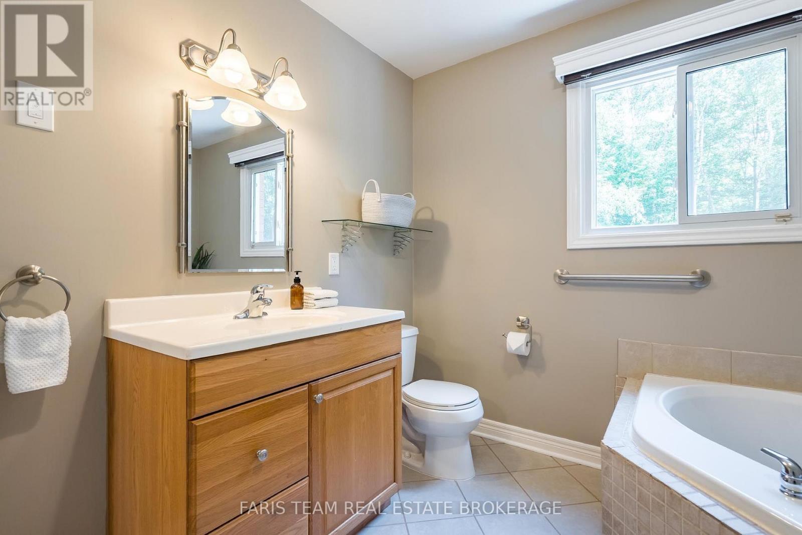1765 FLOS ROAD 4 W - Image 29