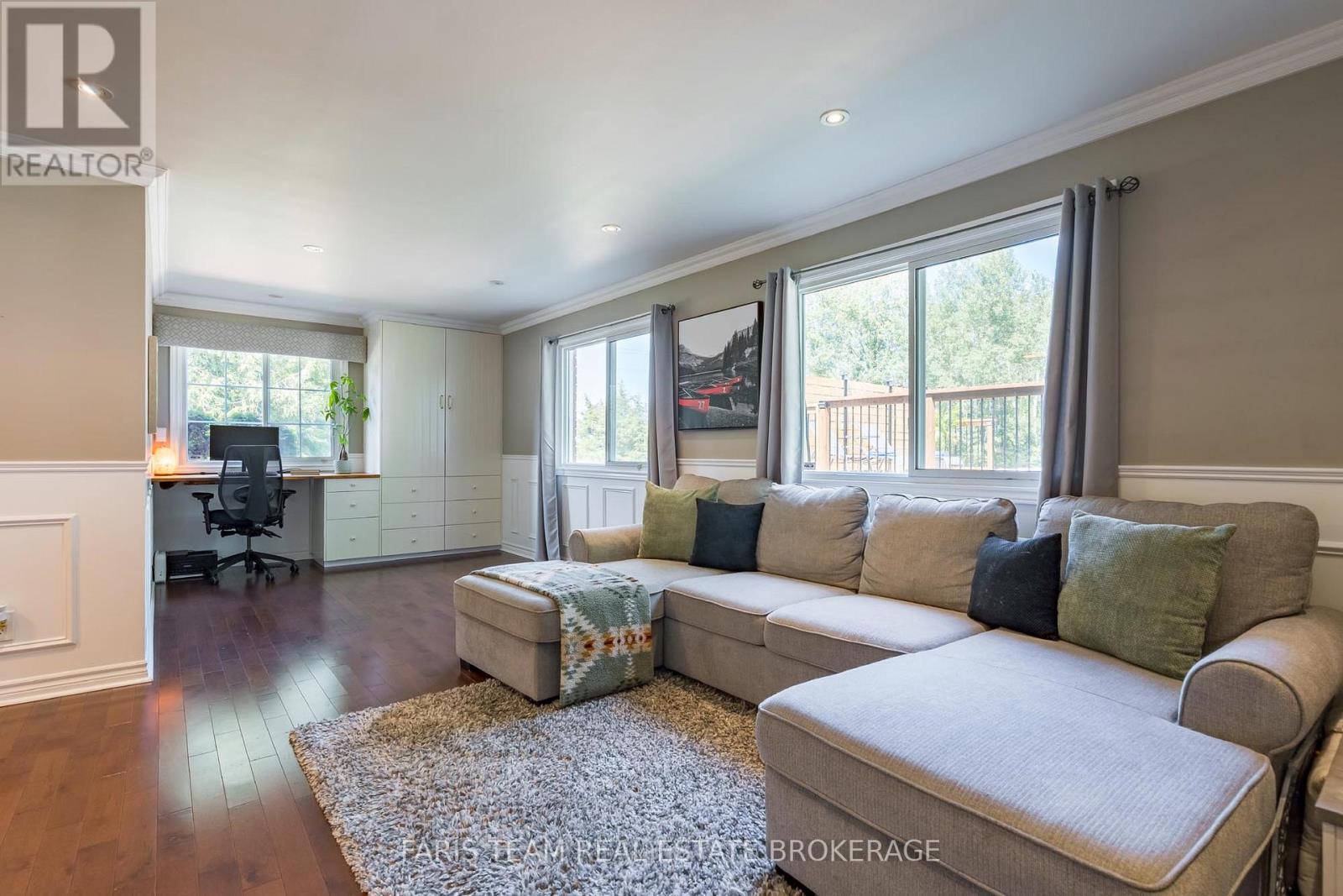 1765 FLOS ROAD 4 W - Image 33