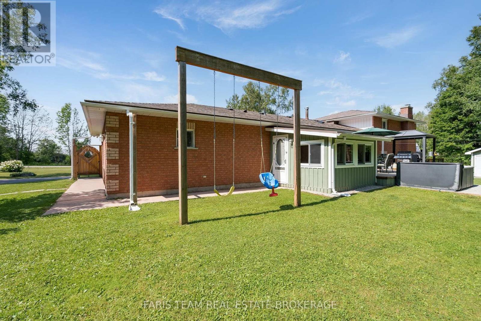 1765 FLOS ROAD 4 W - Image 39