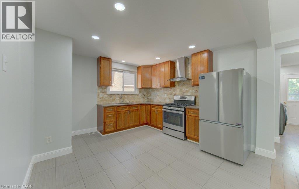 80 LOWER CANADA Crescent - 10