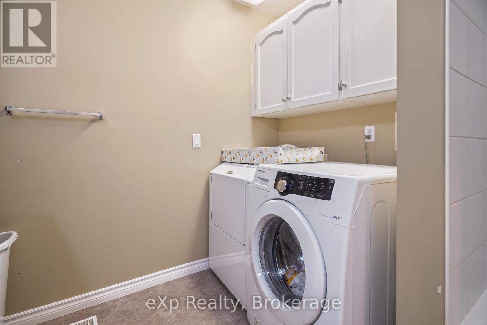171 CLYDE LINE - Image 40