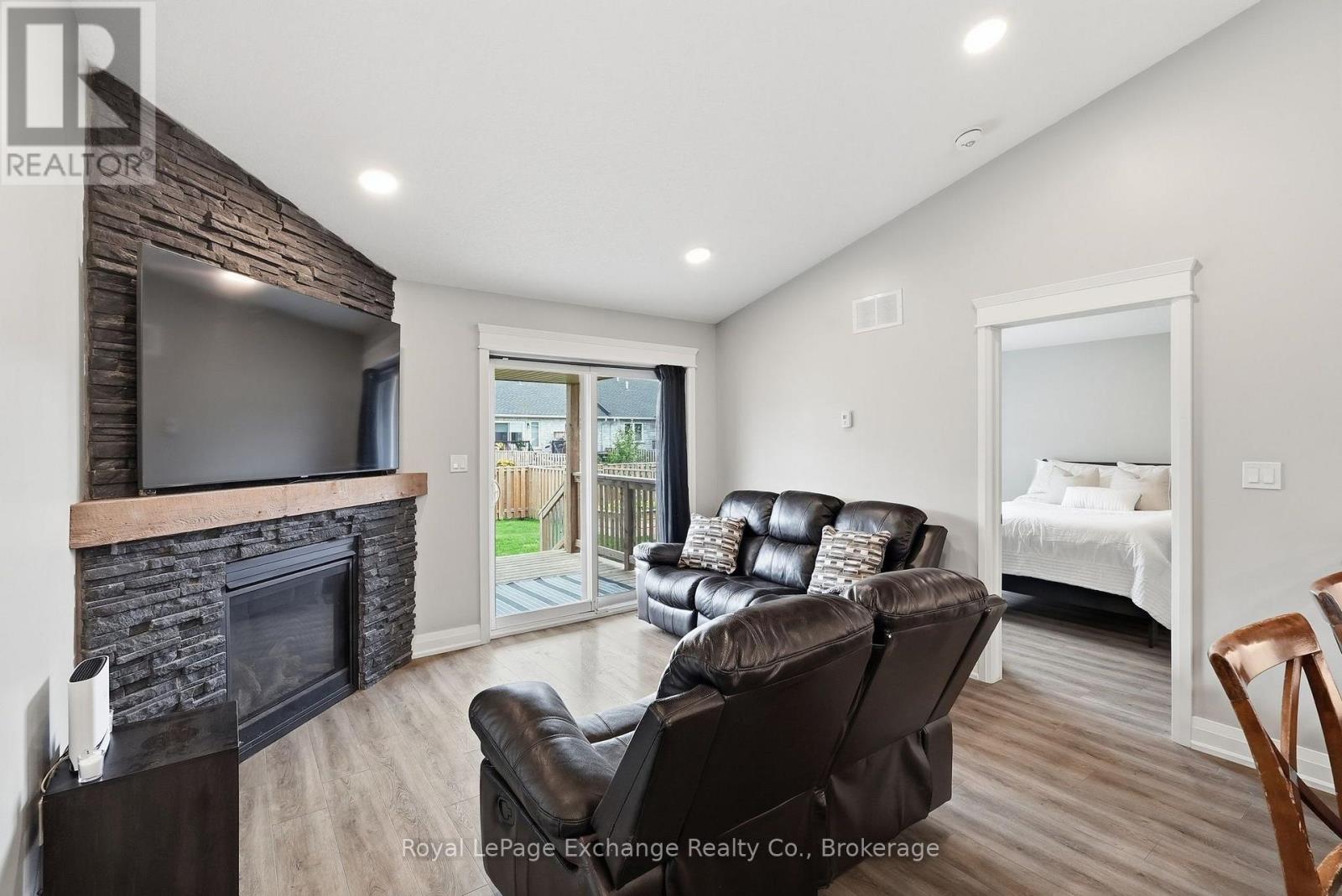 241 ECCLES AVENUE - Image 15