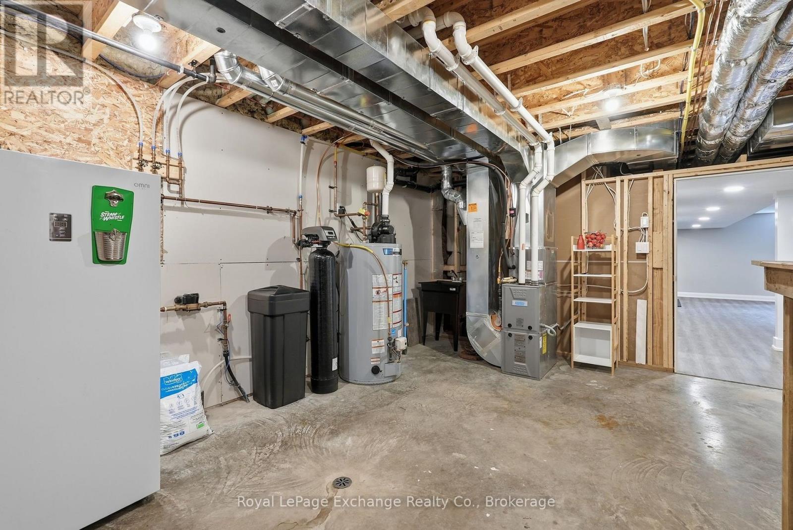 241 ECCLES AVENUE - Image 31
