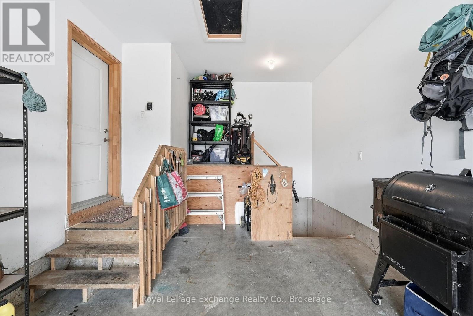 241 ECCLES AVENUE - Image 33