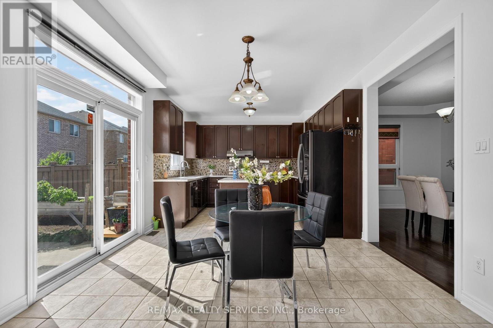 58 QUAILVALLEY DRIVE - 16