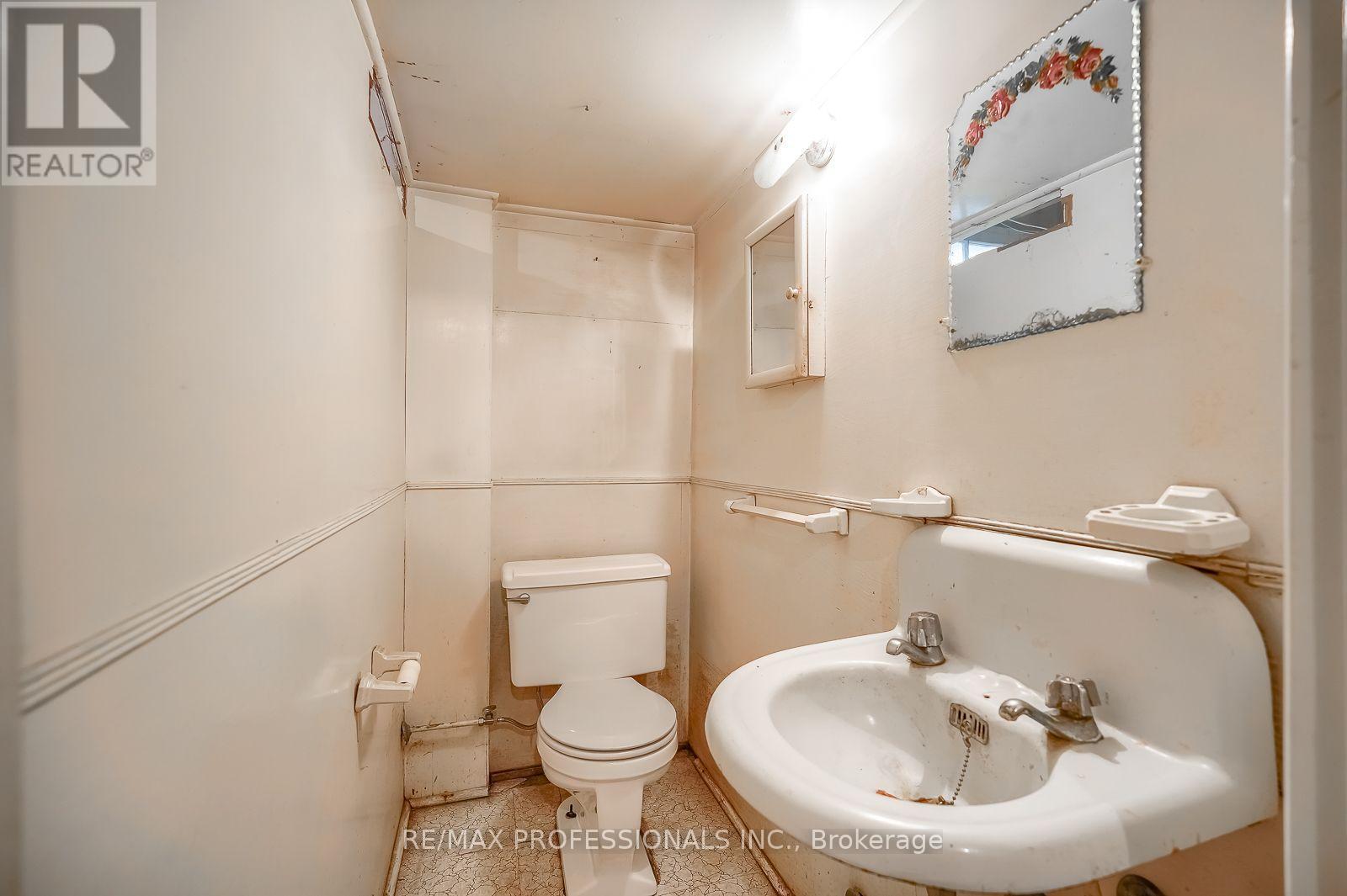 53 TWENTY FIRST STREET - 19