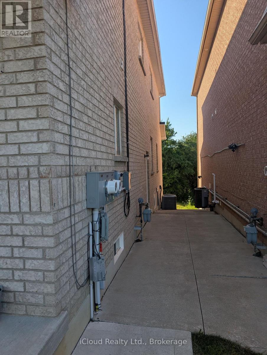 59 HAVILAND CIRCLE - 10