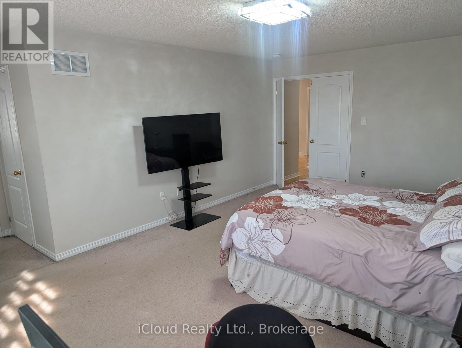59 HAVILAND CIRCLE - 13