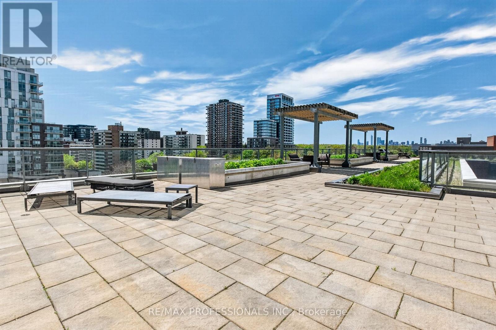 #413 1 HURONTARIO STREET - Image 41