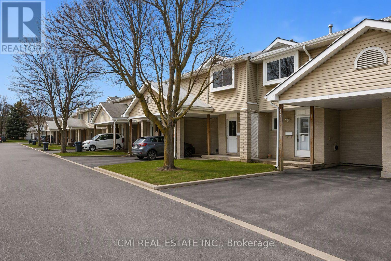 #12 125 SEKURA CRESCENT - 2