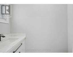12 - 125 Sekura Crescent, Cambridge, ON N1R8B4 Photo 33