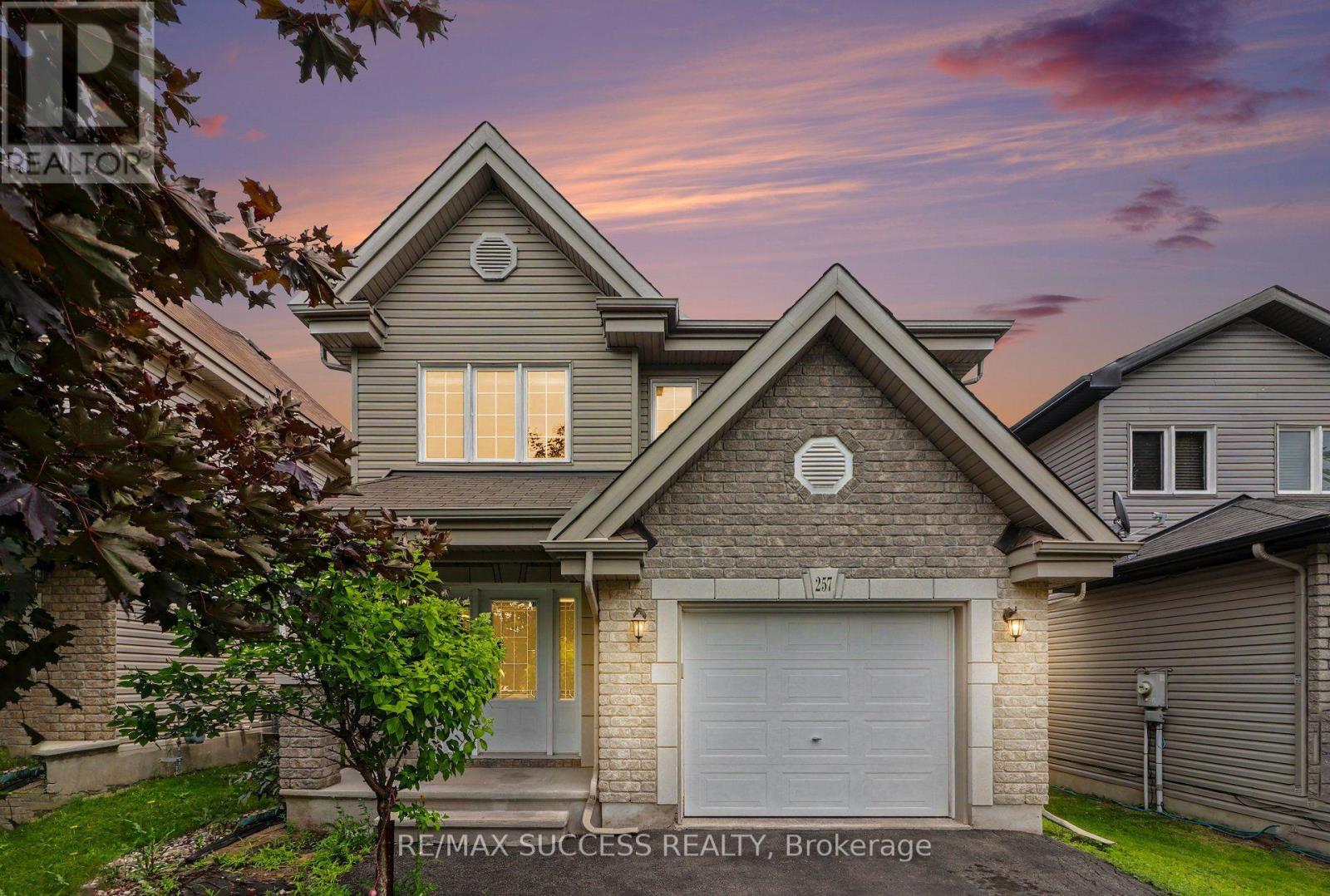 257 MICA CRESCENT - 1