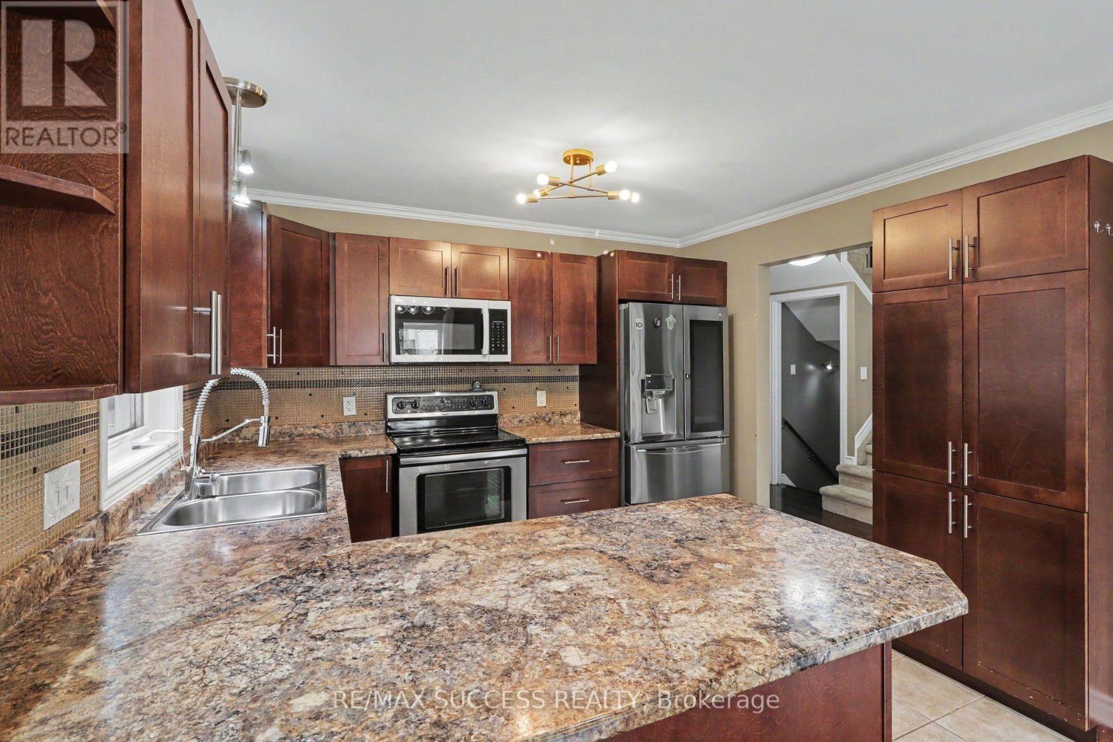 257 MICA CRESCENT - 16