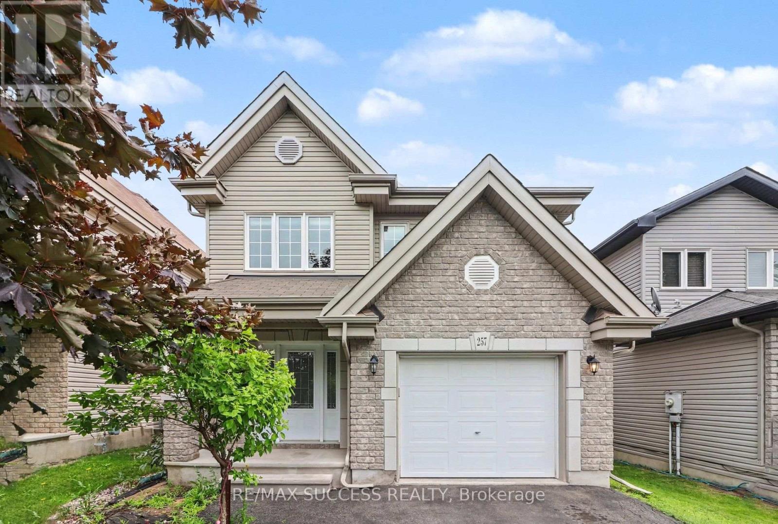 257 MICA CRESCENT - 3