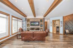 Foyer - 67028 Willowdale Road, Cooks Creek, MB R5M0G5 Photo 11