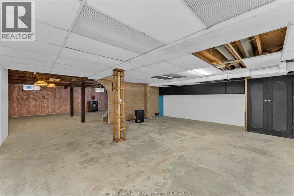 4069 ROSELAND DRIVE West - 29
