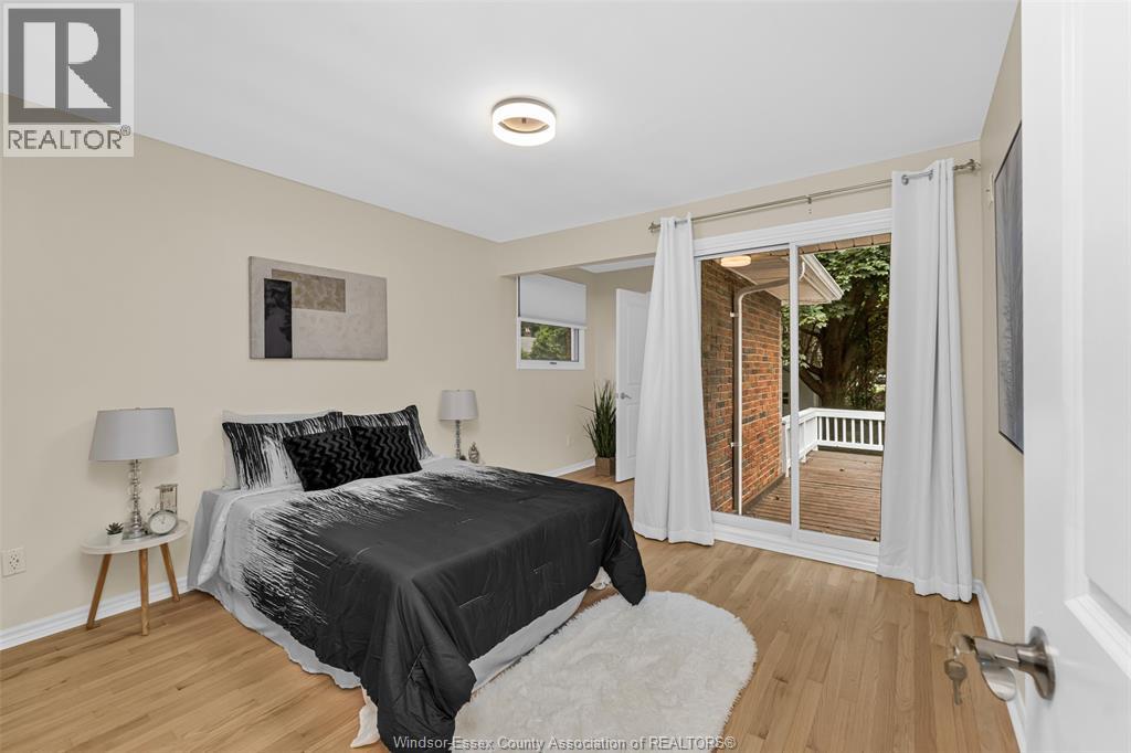 4069 ROSELAND DRIVE West - 19