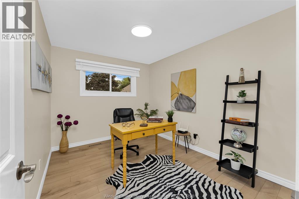 4069 ROSELAND DRIVE West - 21