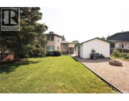 Family room - 631 Buchanan Drive, Prince Albert, SK S6V5Z7 Photo 8