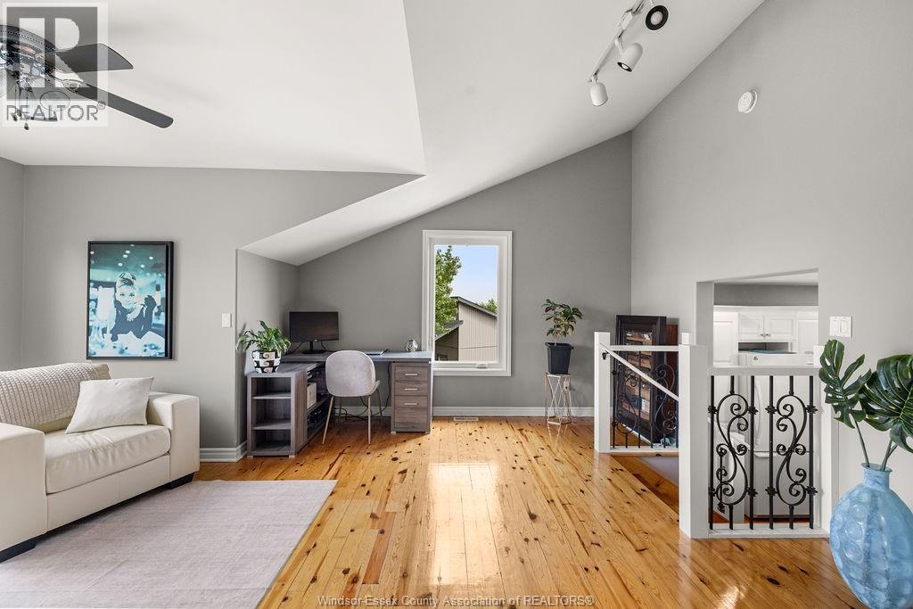 1099 WALLS ROAD - 14