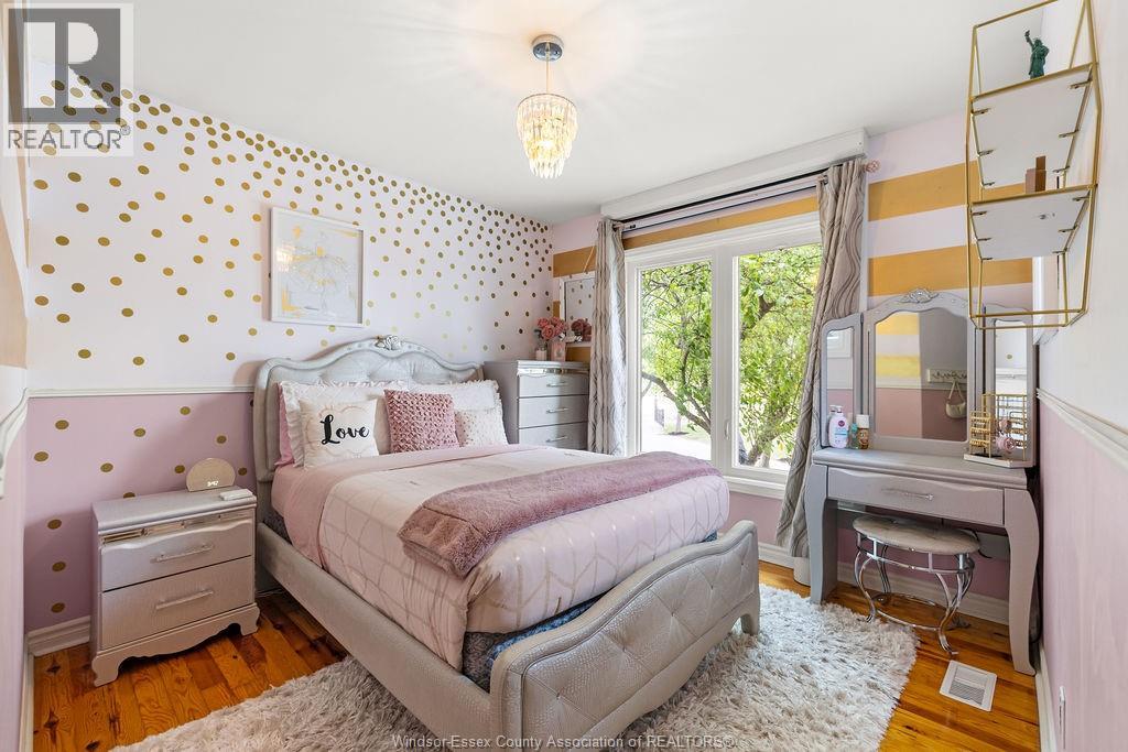 1099 WALLS ROAD - 20