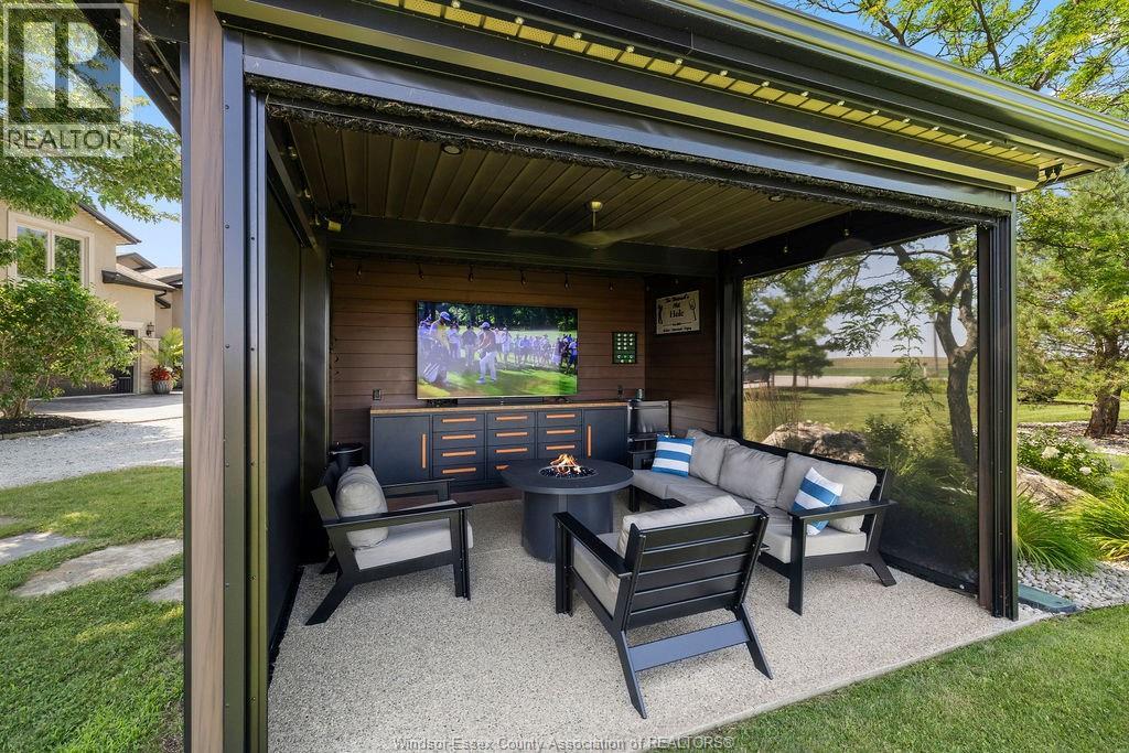 1099 WALLS ROAD - 34