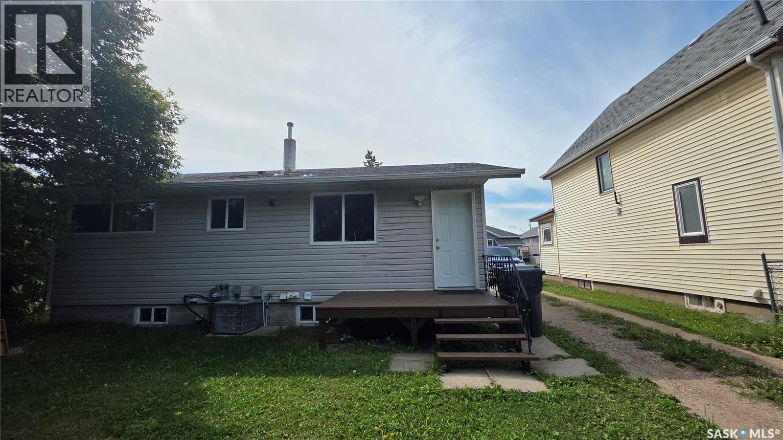 161 Darlington STREET E, Yorkton — photo 3