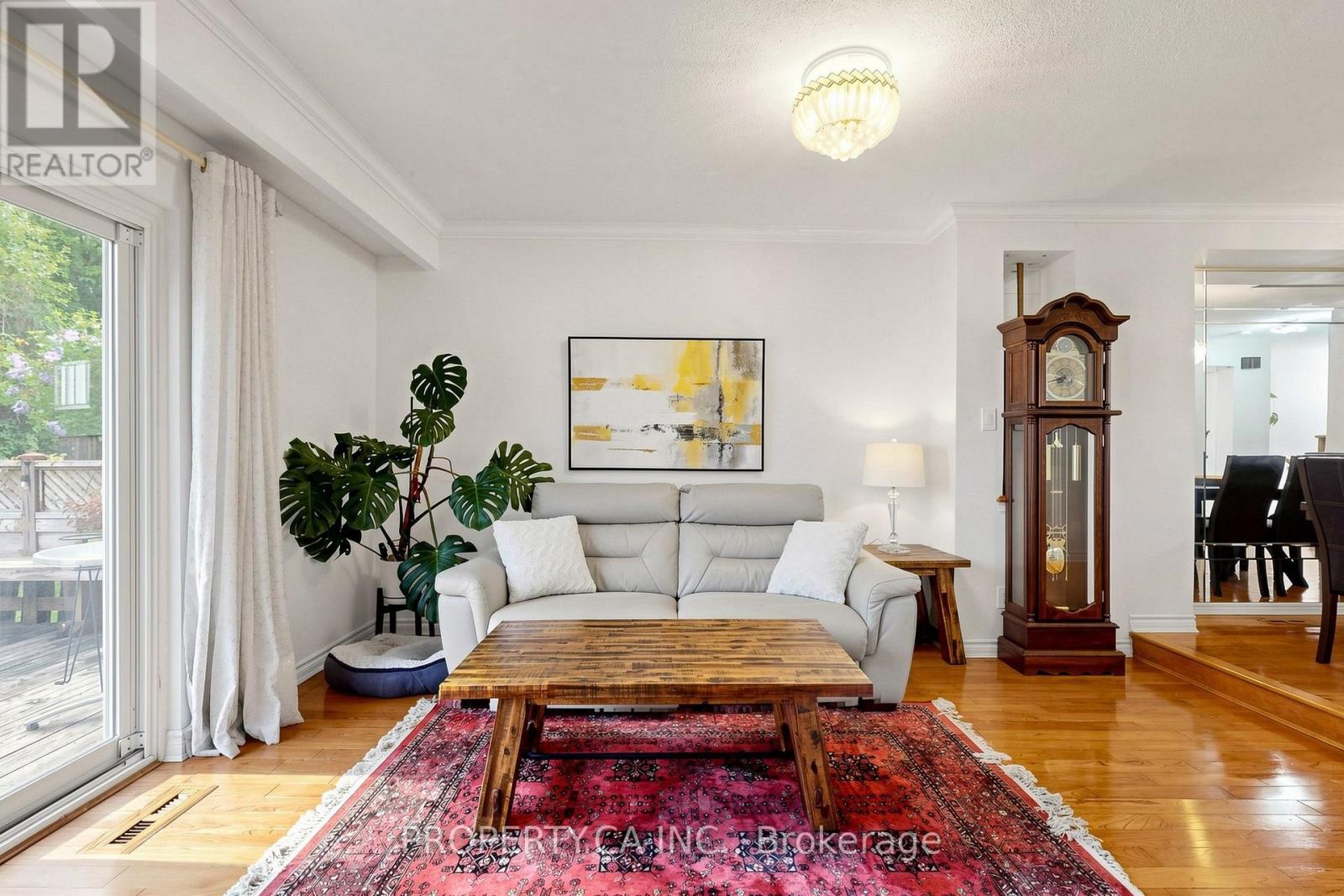 80 PETER ANDREW CRESCENT - 4