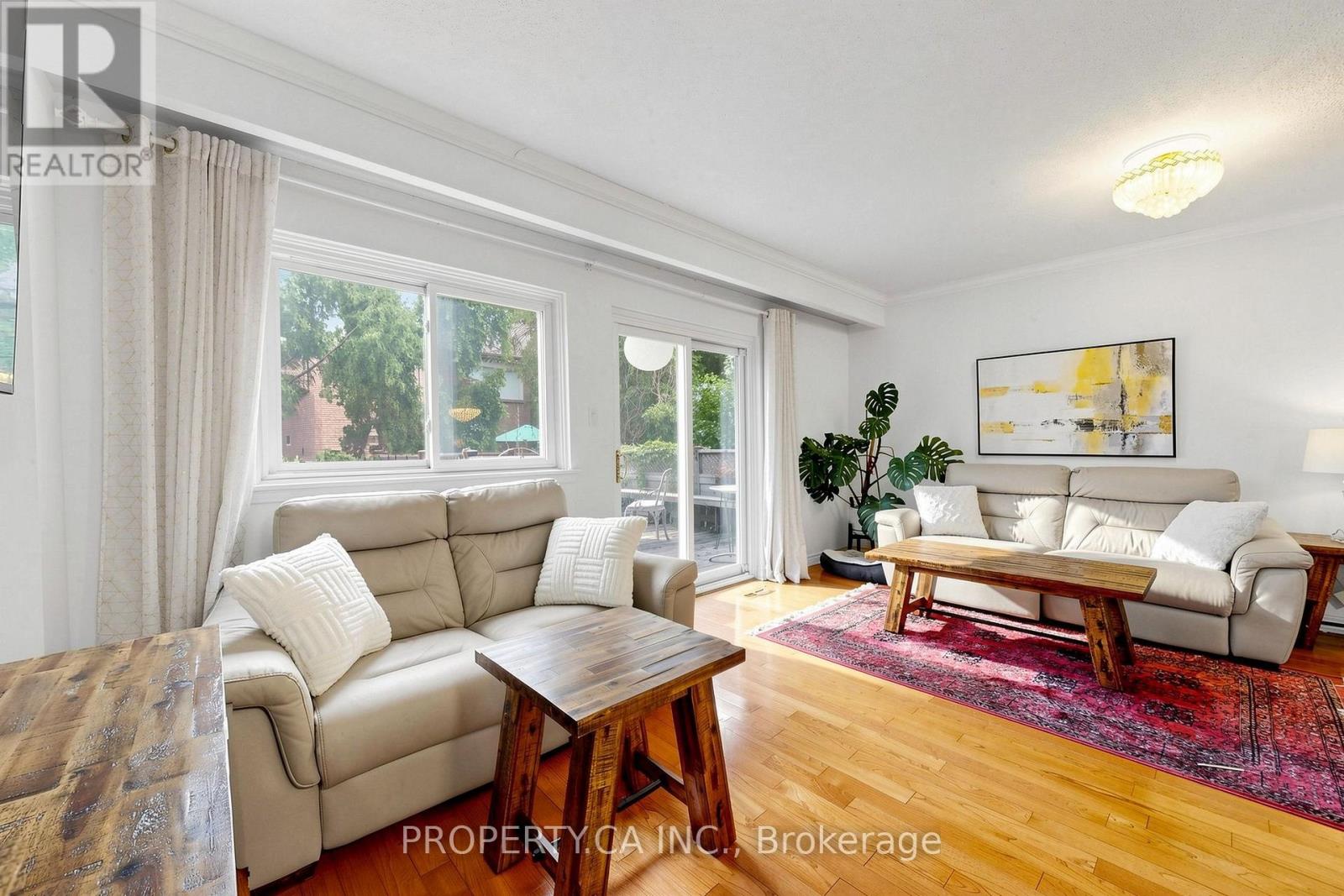 80 PETER ANDREW CRESCENT - 9