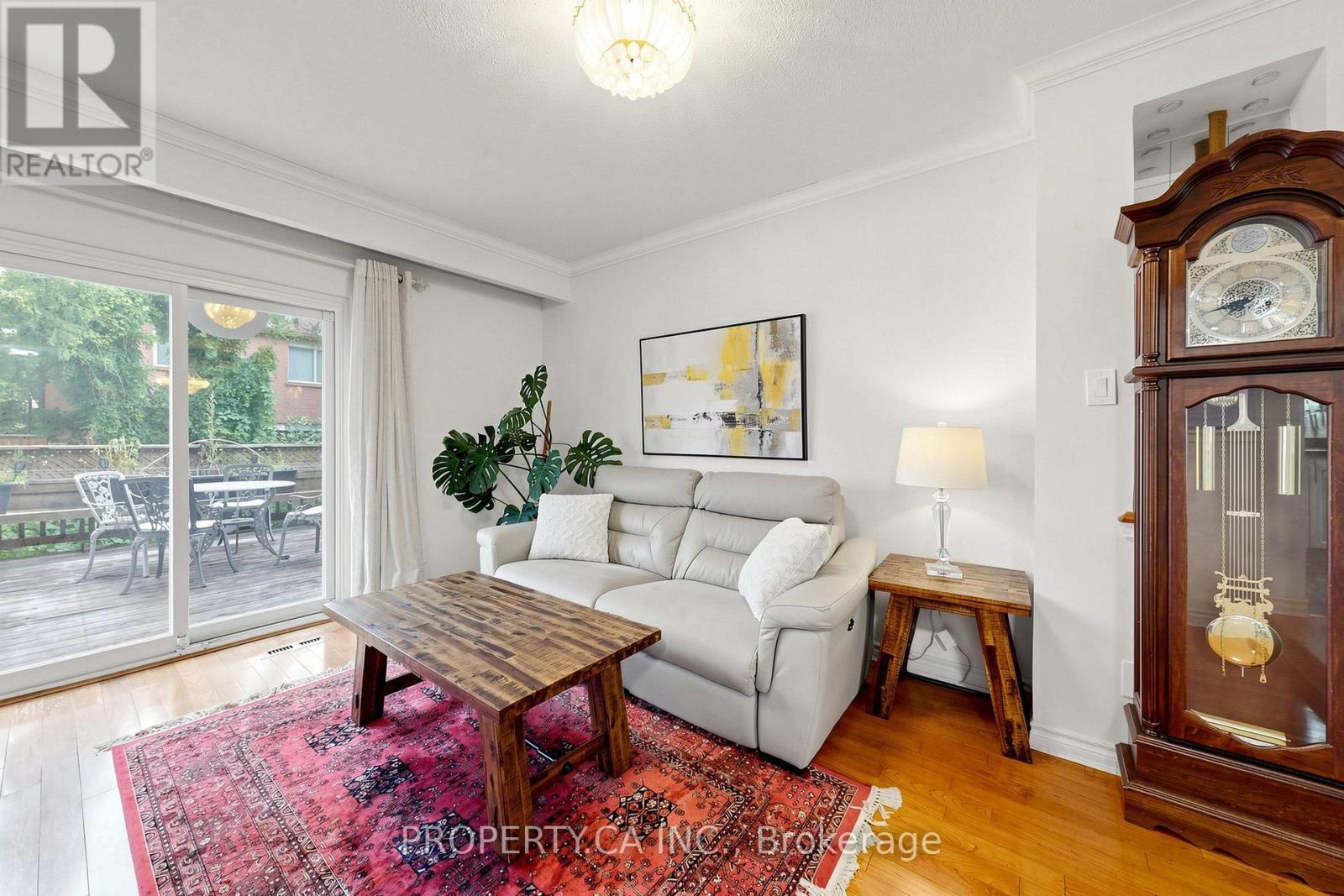 80 PETER ANDREW CRESCENT - 5