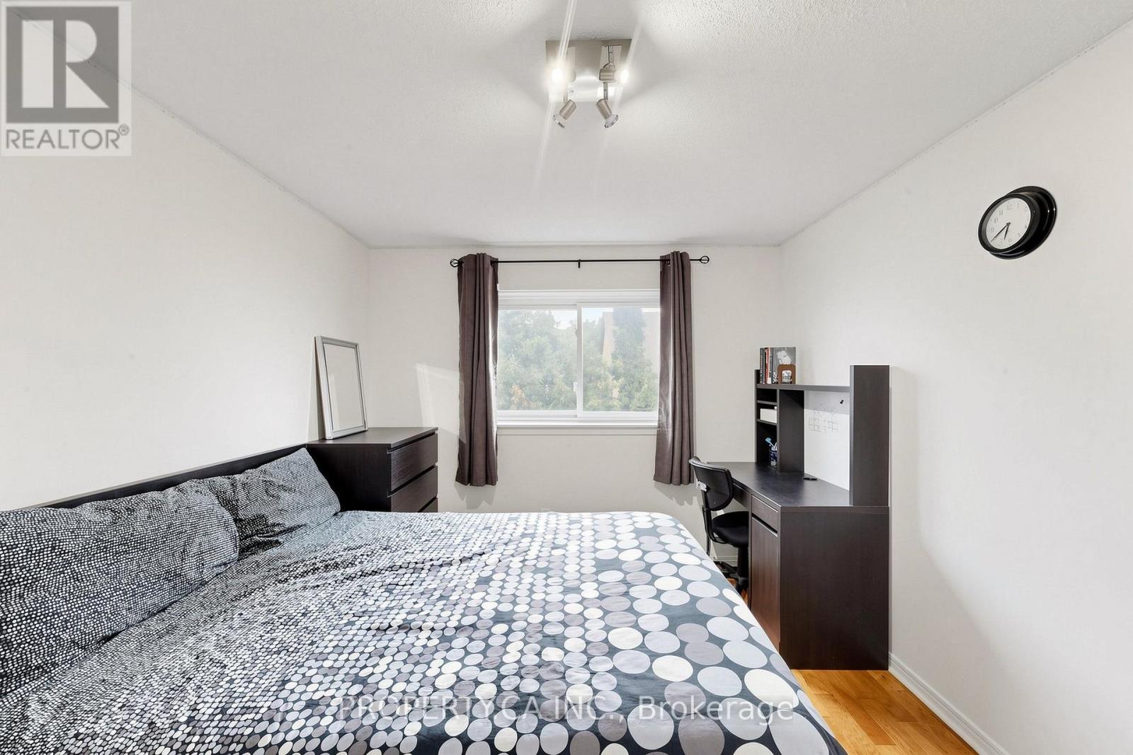 80 PETER ANDREW CRESCENT - 23