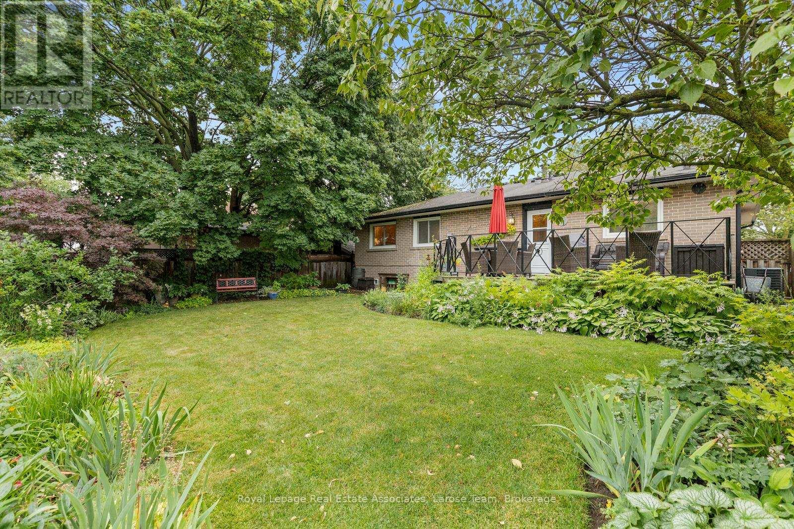 1515 THETFORD COURT - 38
