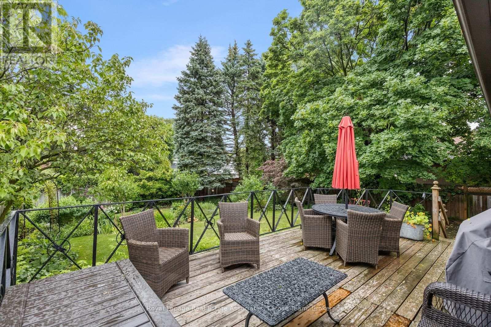1515 THETFORD COURT - 39