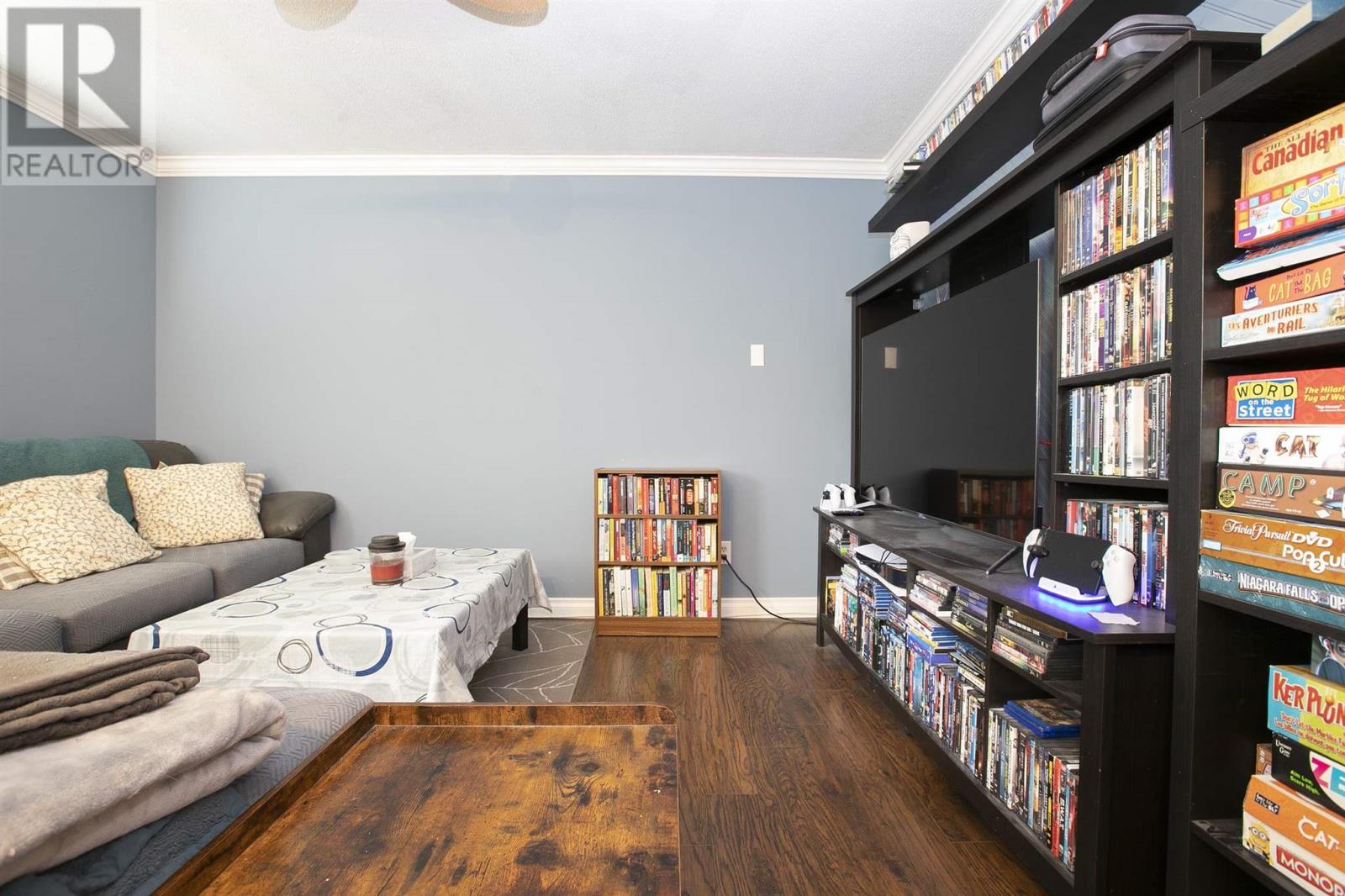 50 Parker AVE - 32
