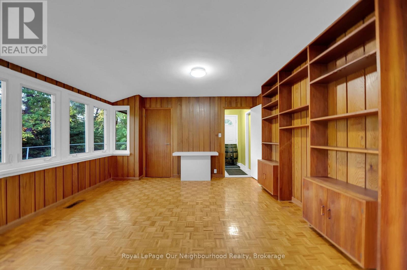 1539 FINCH AVENUE - 15