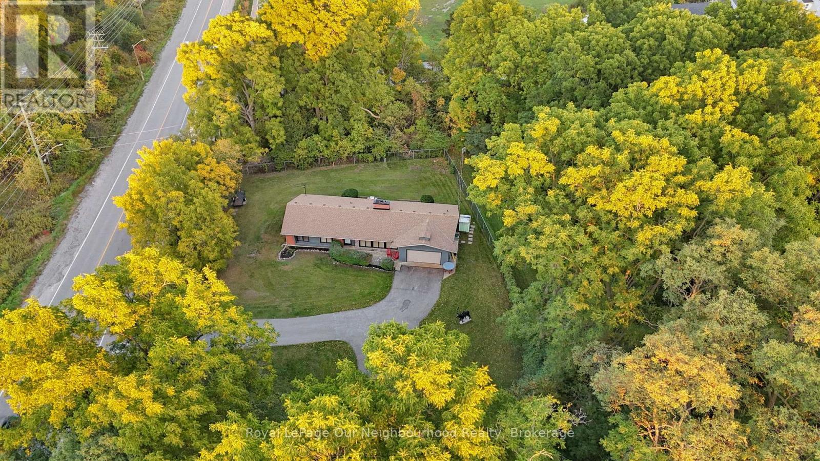 1539 FINCH AVENUE - 5