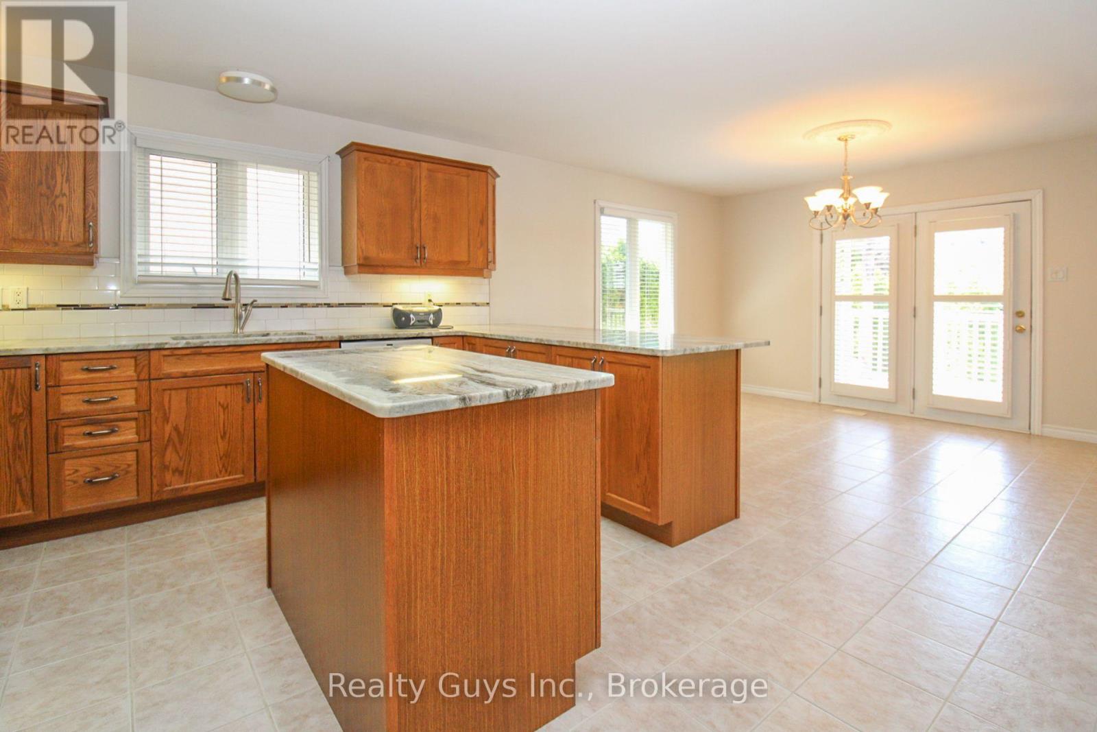 1682 KEPPLER CRESCENT - 24