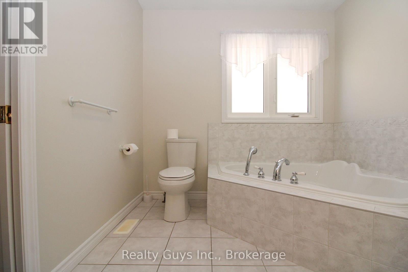 1682 KEPPLER CRESCENT - 30